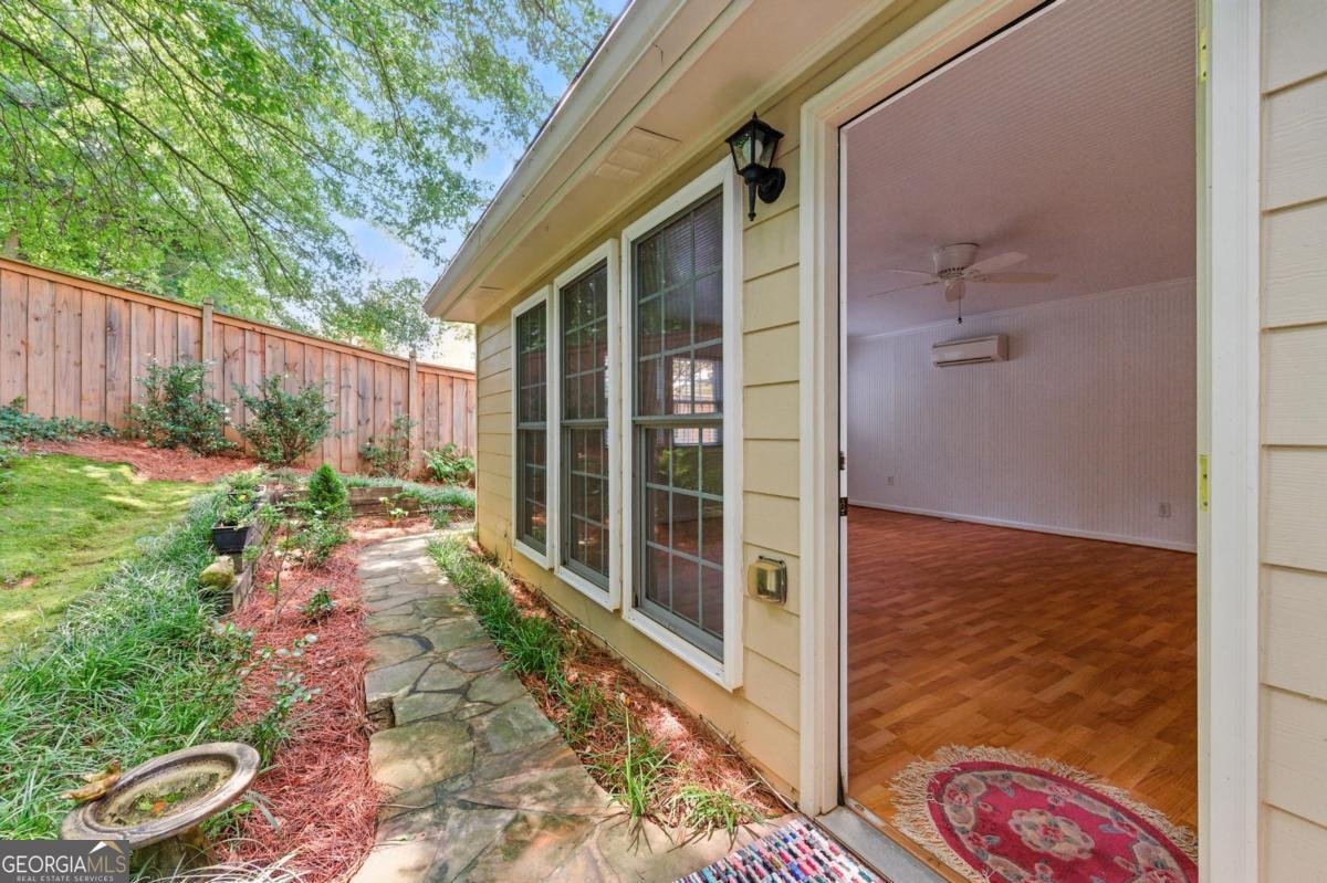 4477 Village Drive Atlanta - 4