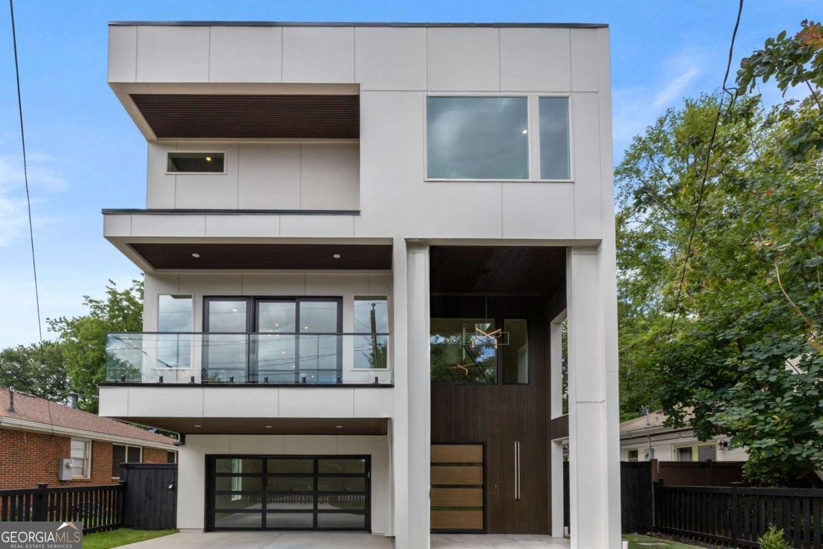 1102 Sanders Avenue Atlanta - 1