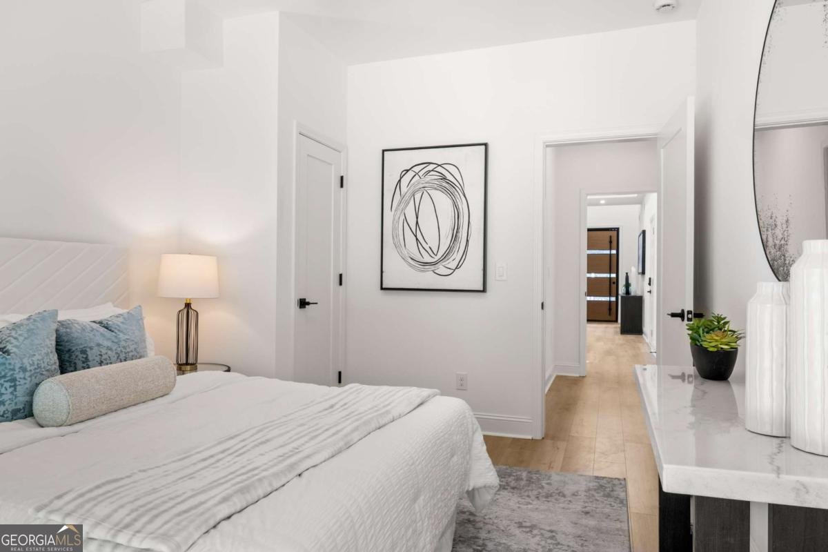 1102 Sanders Avenue Atlanta - 18