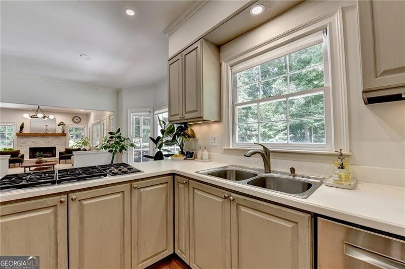 9585 Fenbrook Court Johns Creek - 23