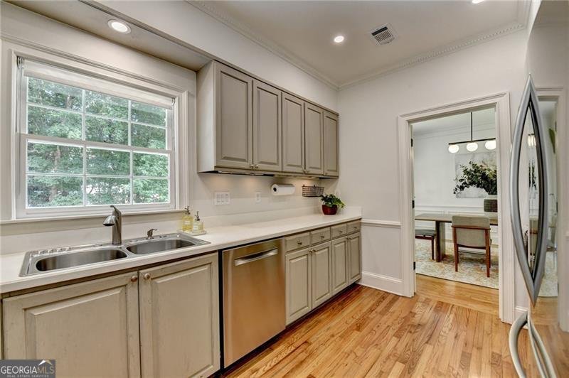 9585 Fenbrook Court Johns Creek - 24