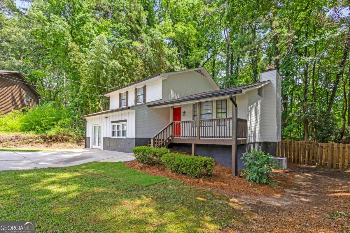 630 Pennylake Court Stone Mountain - 2