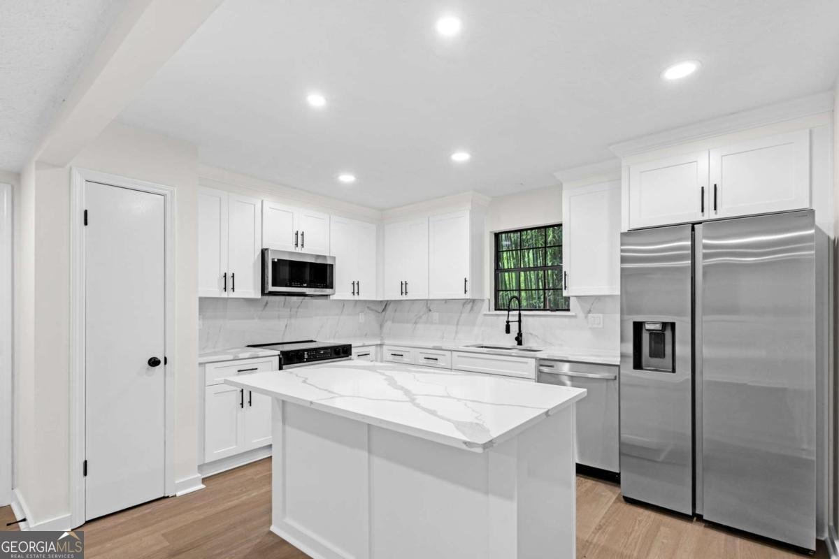 630 Pennylake Court Stone Mountain - 8