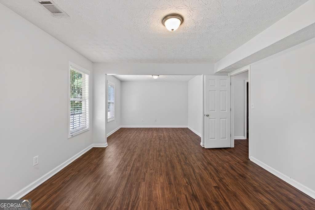 563 Bailey Drive Jefferson - 27