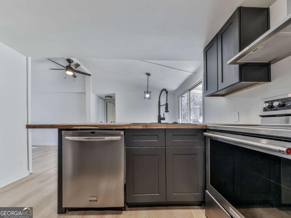 337 Theodore Cox Circle Canton - 13