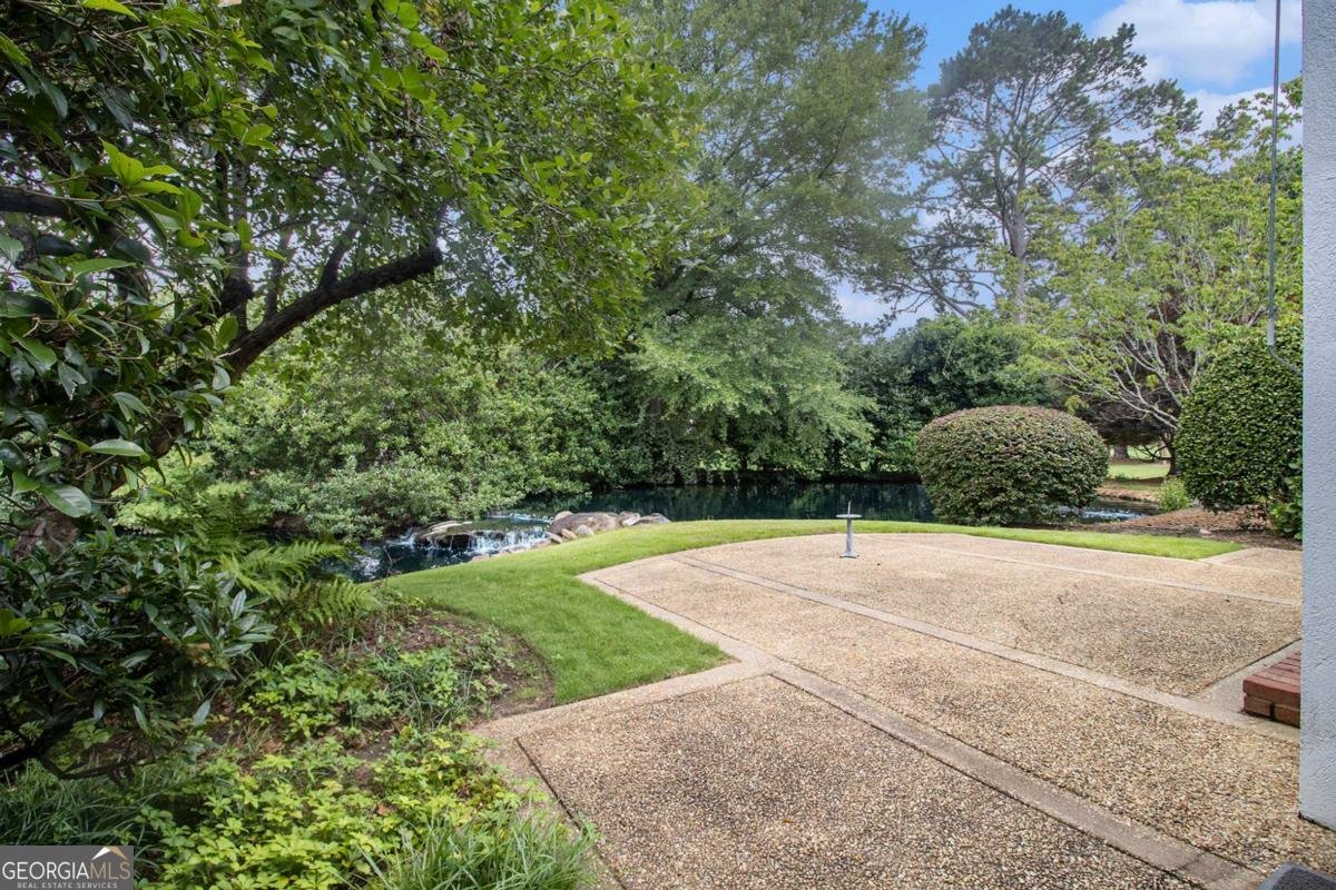 6300 Brookside Place Roswell - 1