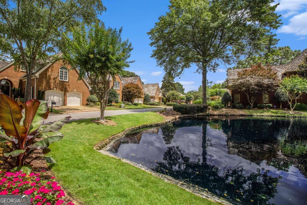 6300 Brookside Place Roswell - 9