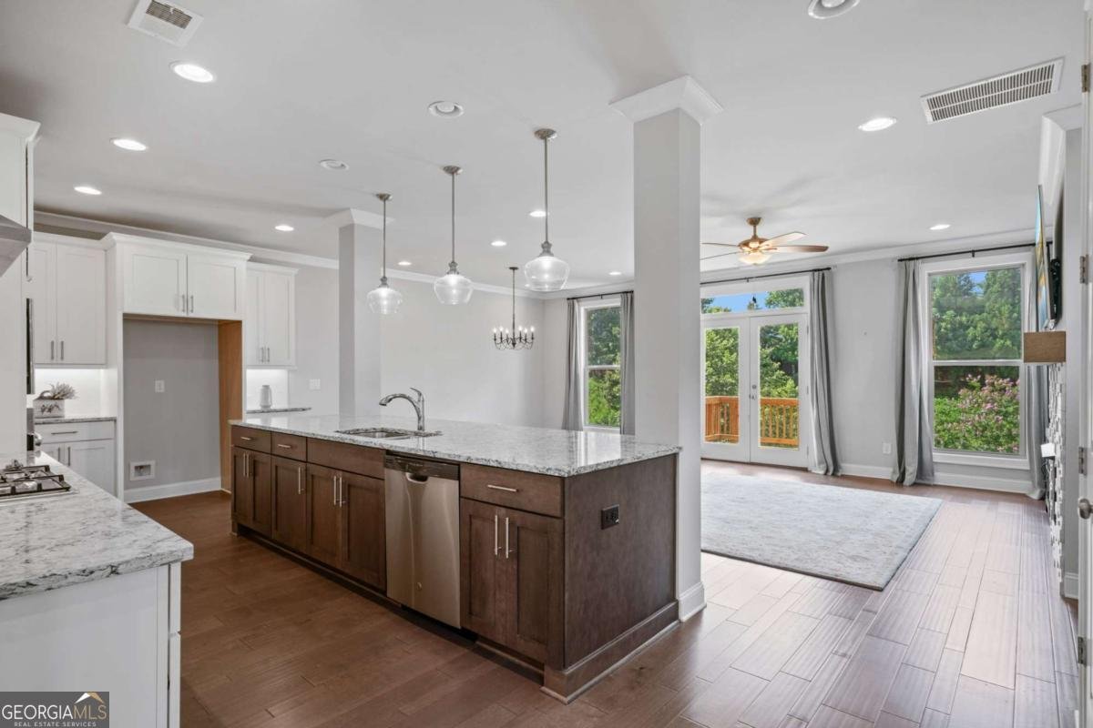 1858 Glenview Park Circle Duluth - 2