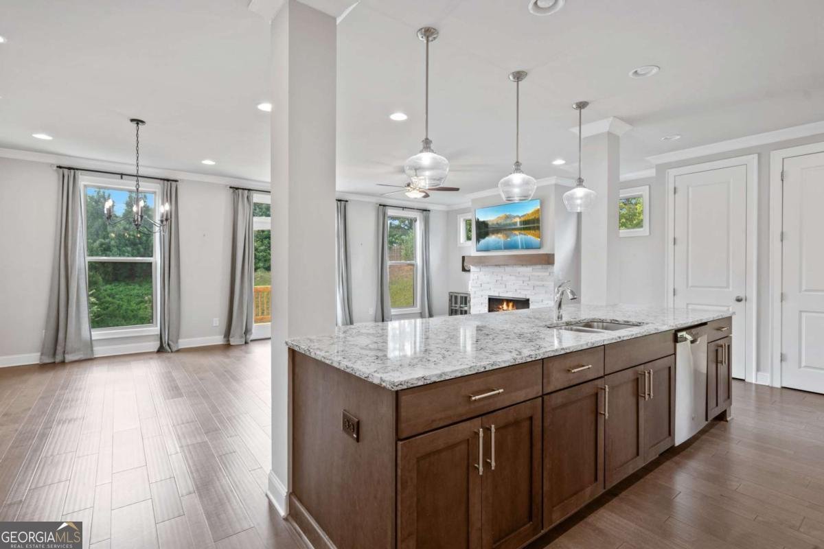 1858 Glenview Park Circle Duluth - 6