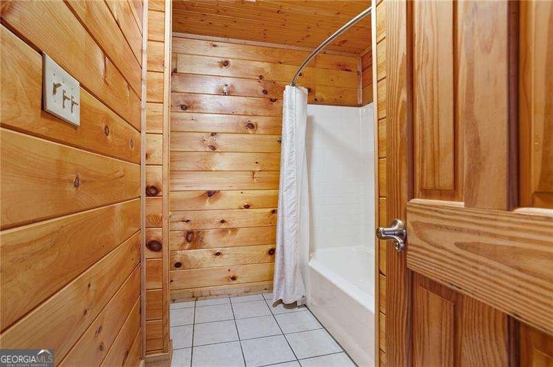 1552 Brentwood Drive Marietta - 24