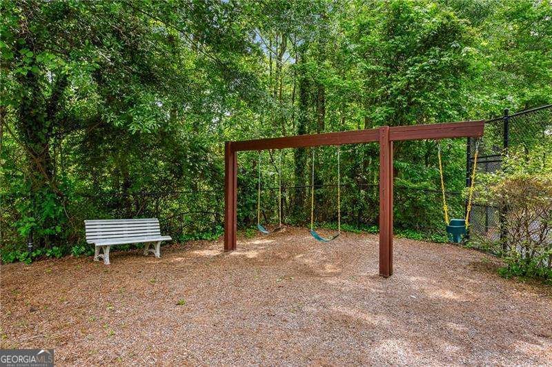 1552 Brentwood Drive Marietta - 41
