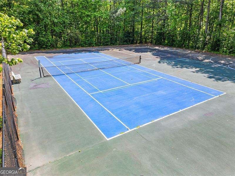 1552 Brentwood Drive Marietta - 45