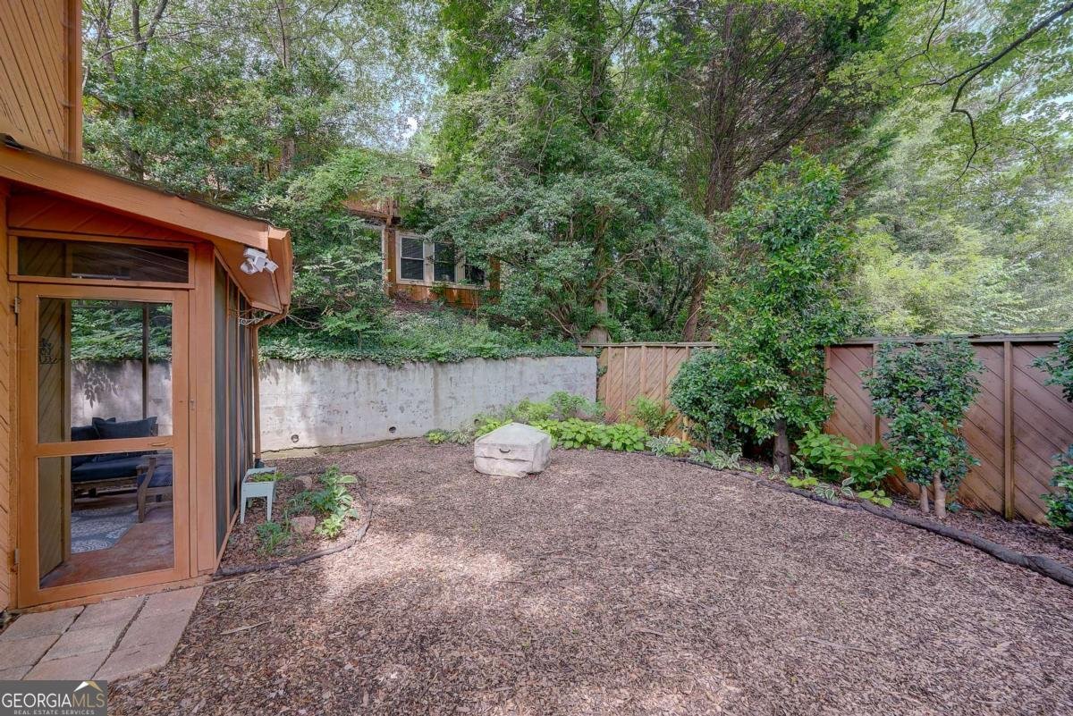 834 Lake Hollow Boulevard Marietta - 17