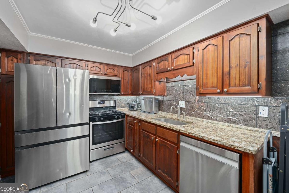 834 Lake Hollow Boulevard Marietta - 9