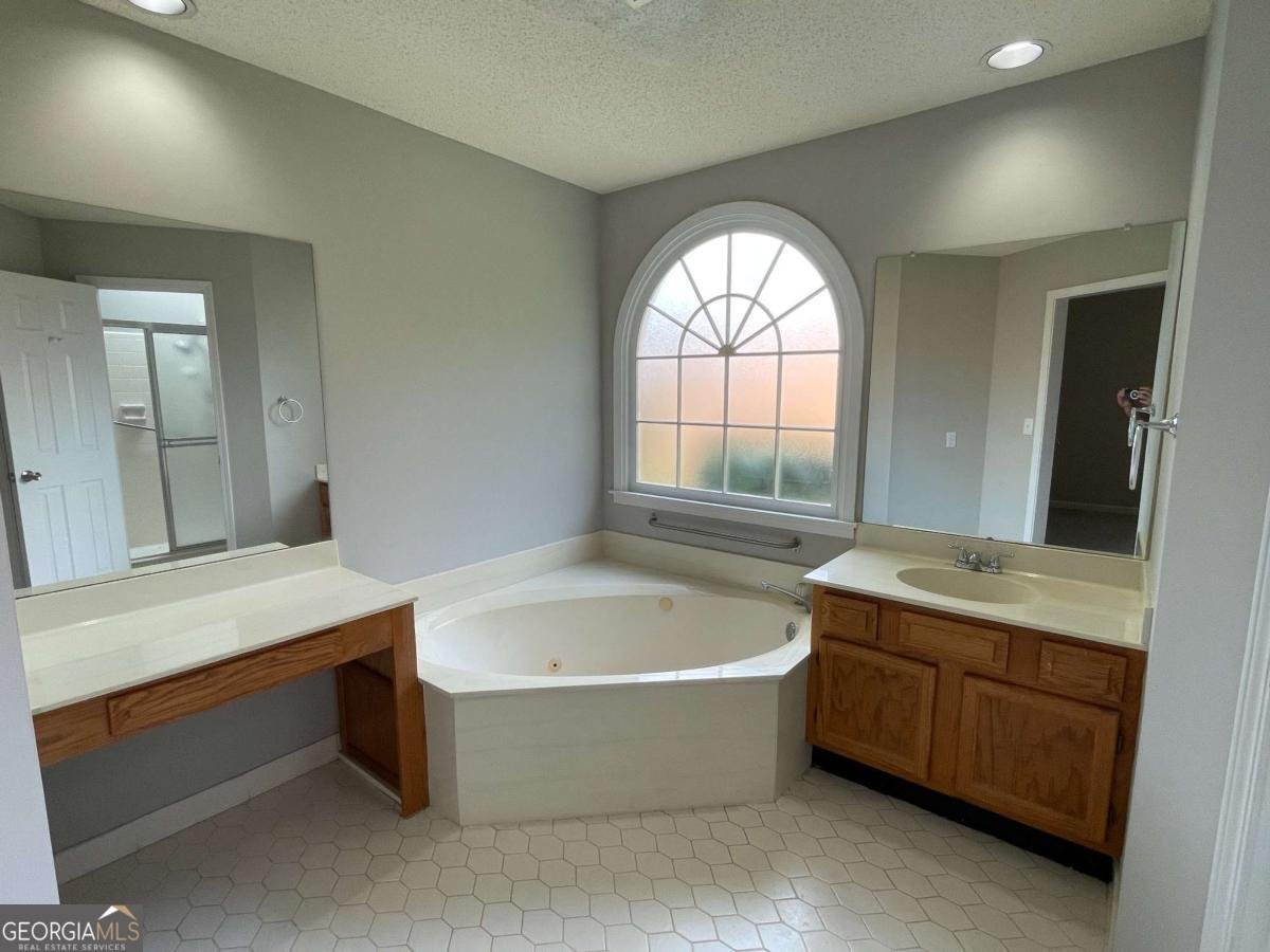 7123 Woodridge Lane Union City - 15