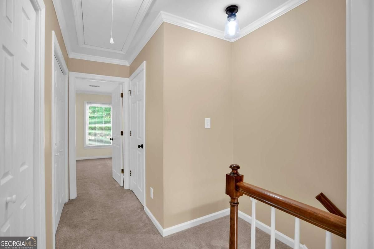 84 Mount Vernon Circle Atlanta - 1