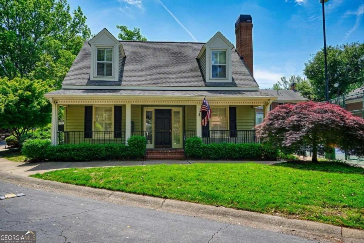 84 Mount Vernon Circle Atlanta - 2