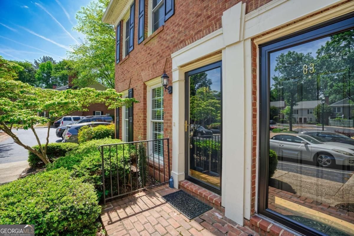 84 Mount Vernon Circle Atlanta - 3