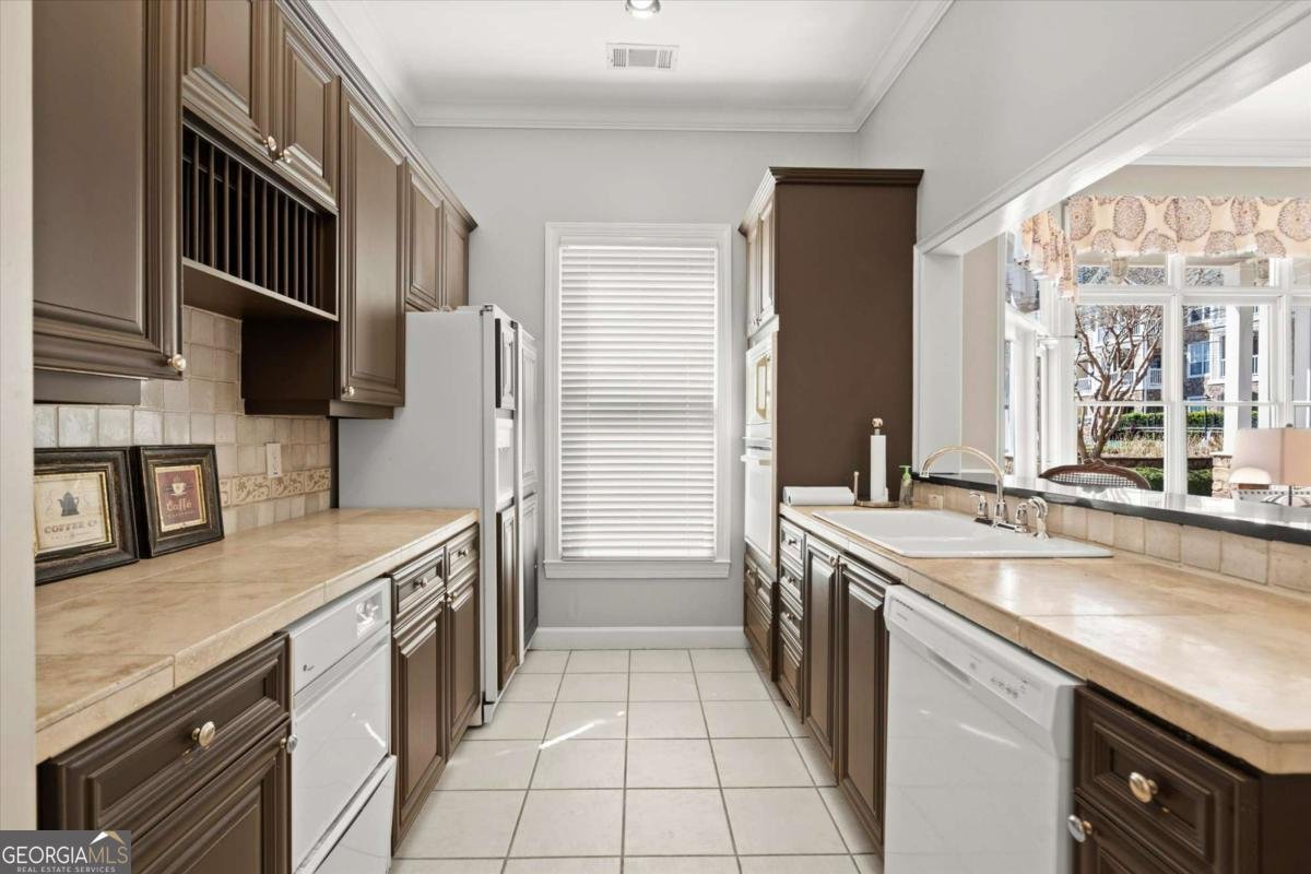 1024 Whitshire Way Alpharetta - 11