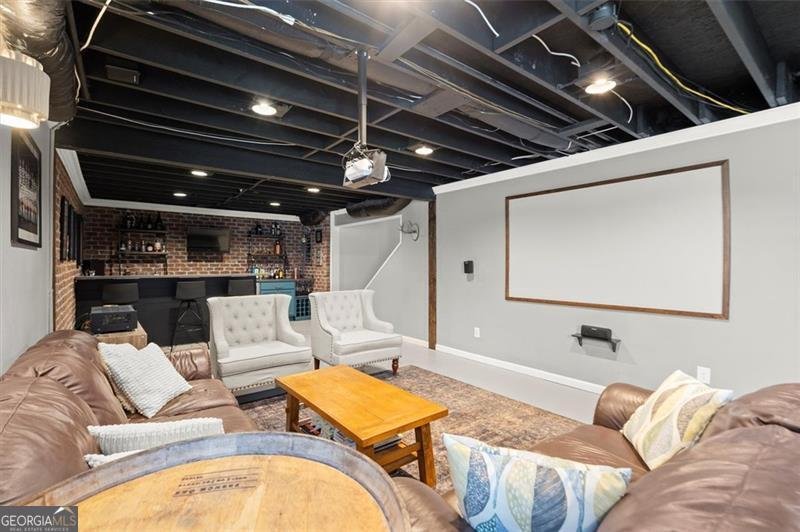 170 Shelli Lane Roswell - 48