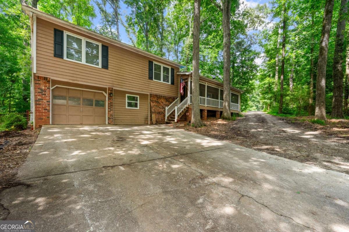 4323 Japonica Court Lilburn - 1