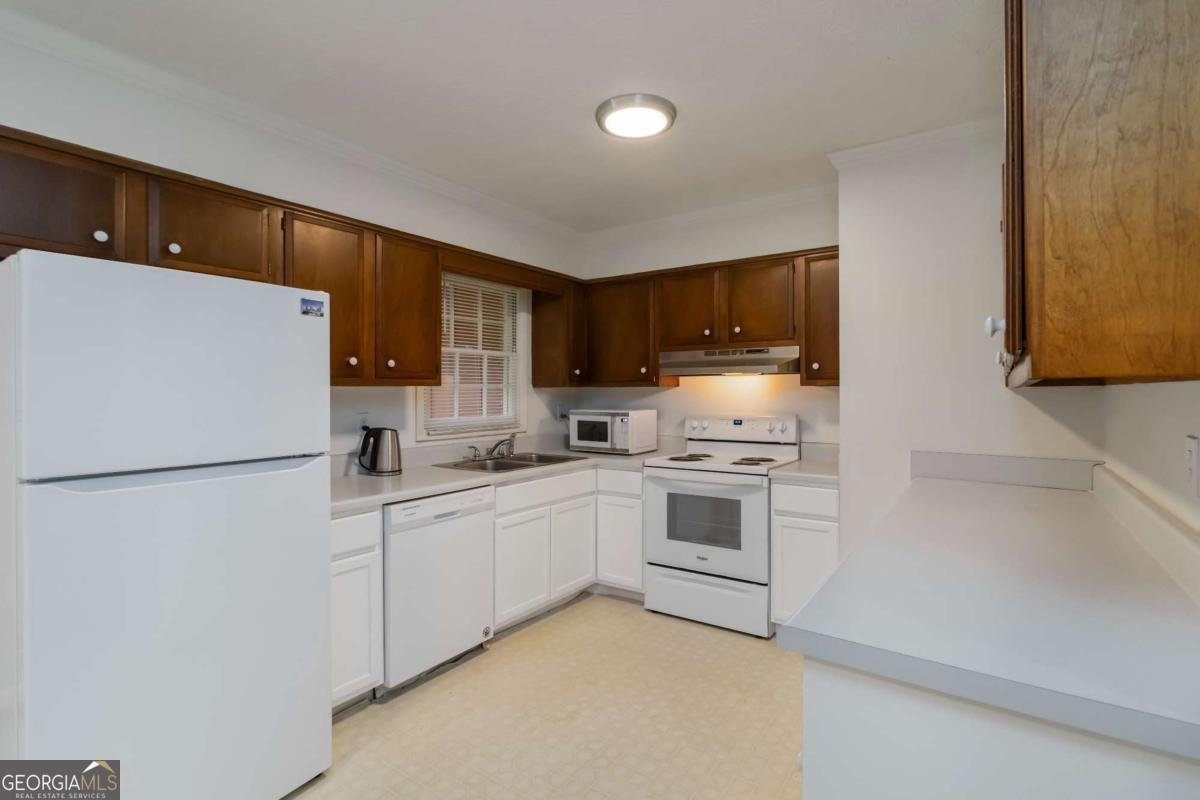 223 Dogwood Lane Lawrenceville - 11