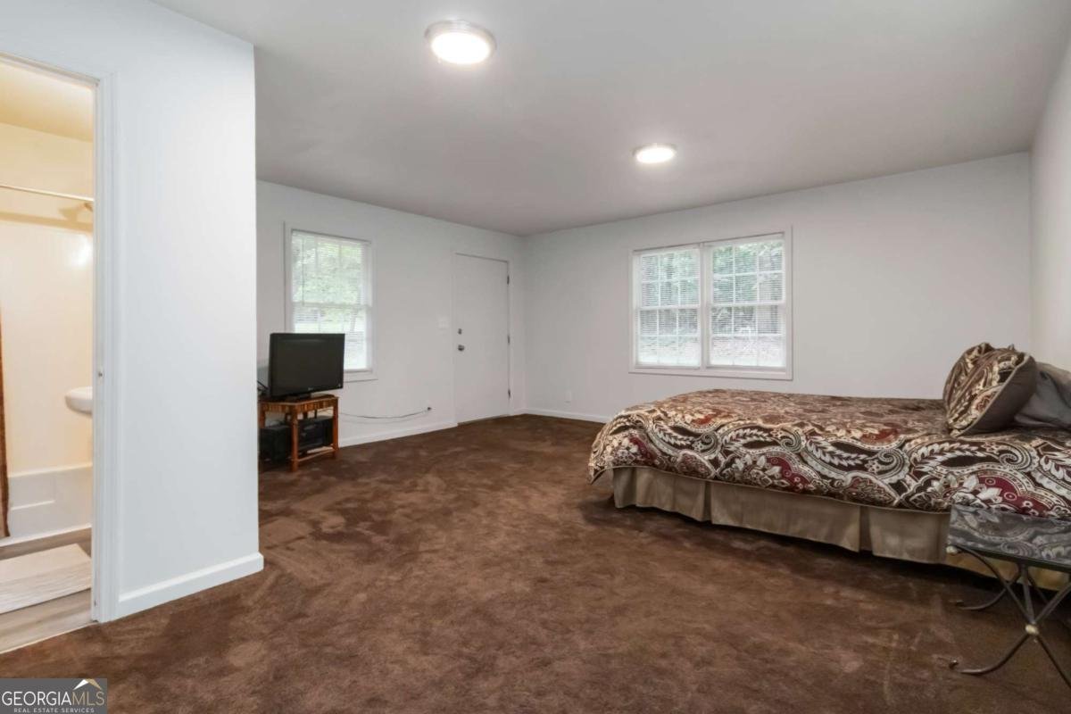 223 Dogwood Lane Lawrenceville - 18