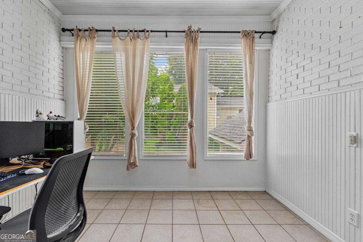 872 Briarcliff Road Atlanta - 17