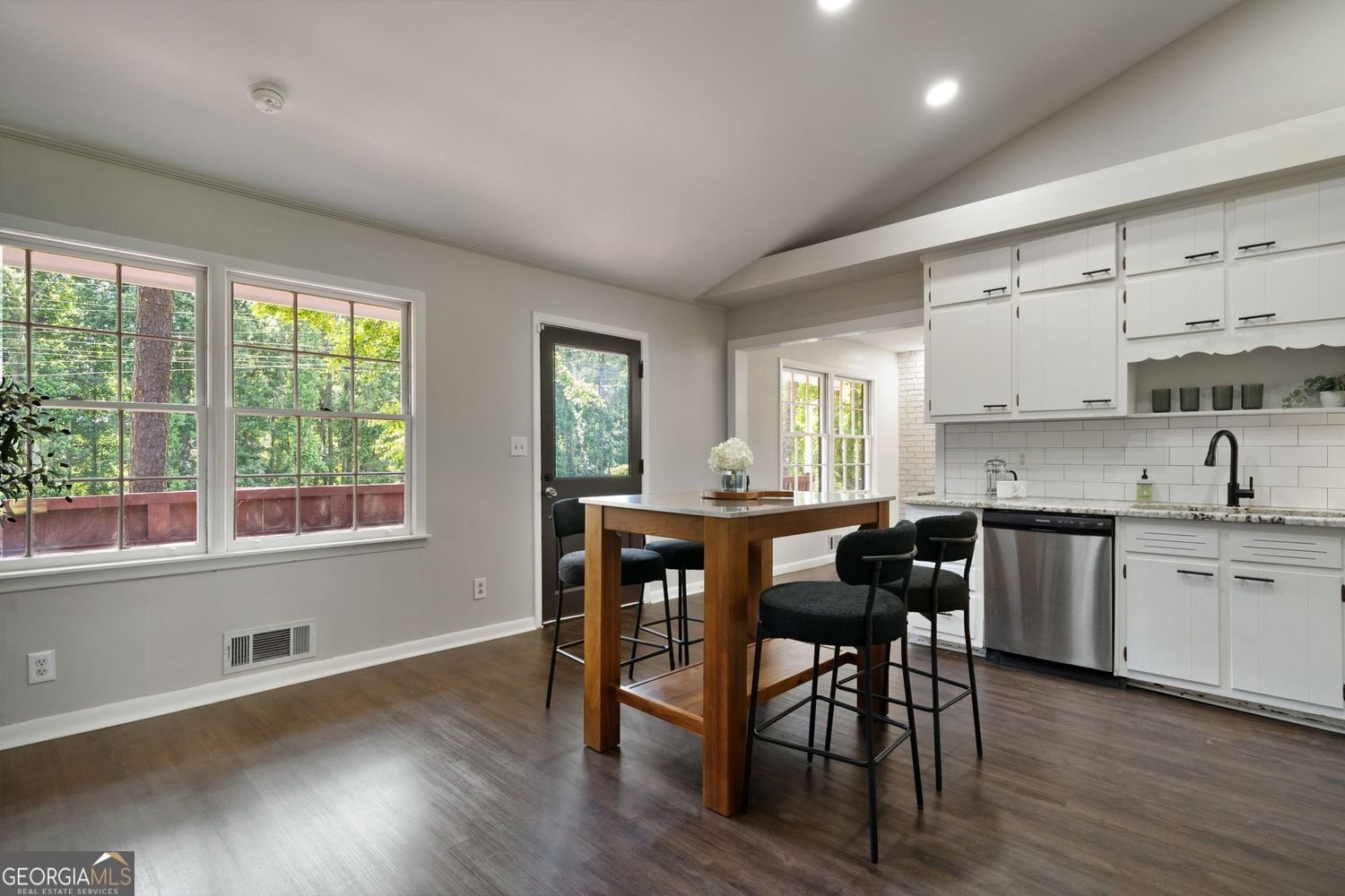 4214 Williamsburg Drive College Park - 13