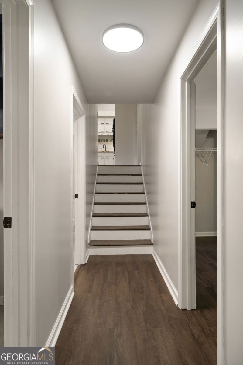 4214 Williamsburg Drive College Park - 25