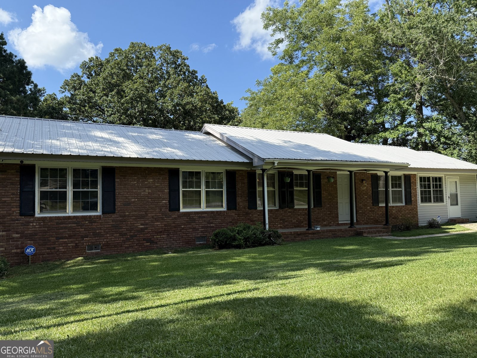 596 Mayes Way Manchester - 1