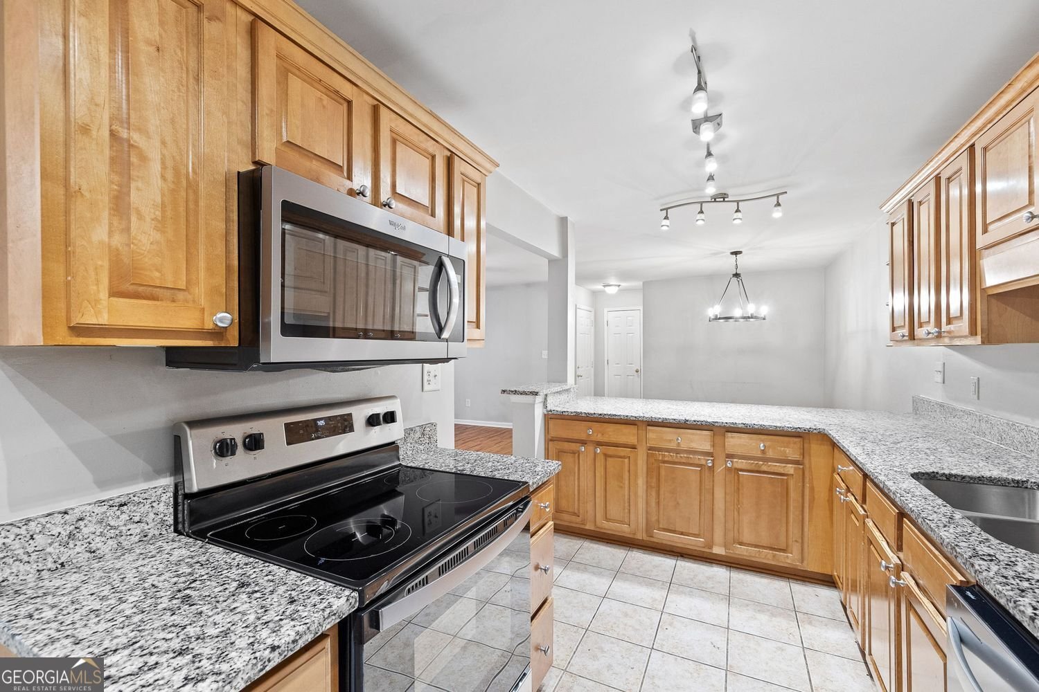 106 Brighton Point Sandy Springs - 1