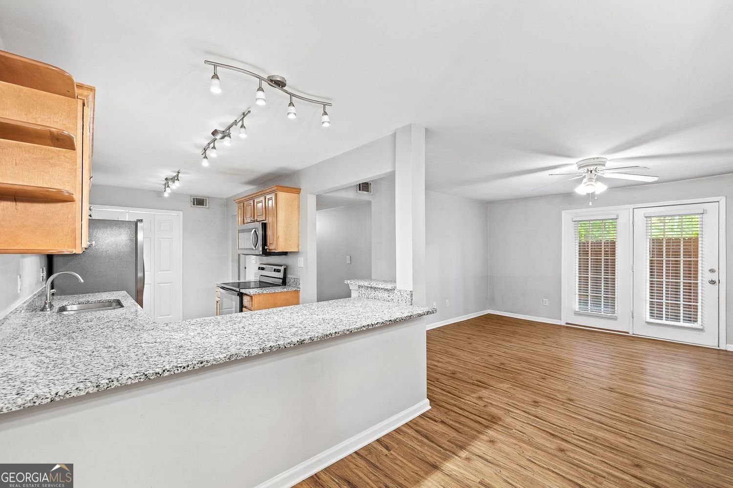 106 Brighton Point Sandy Springs - 11