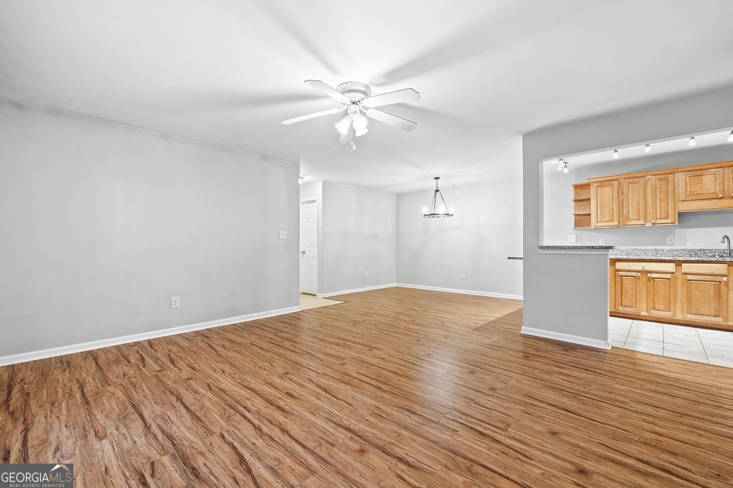 106 Brighton Point Sandy Springs - 4
