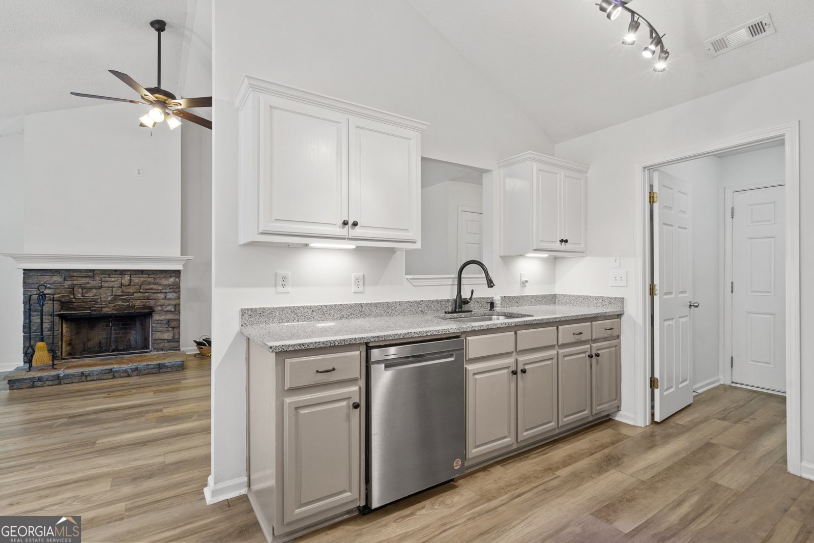 4048 Fairmont Street Gainesville - 6