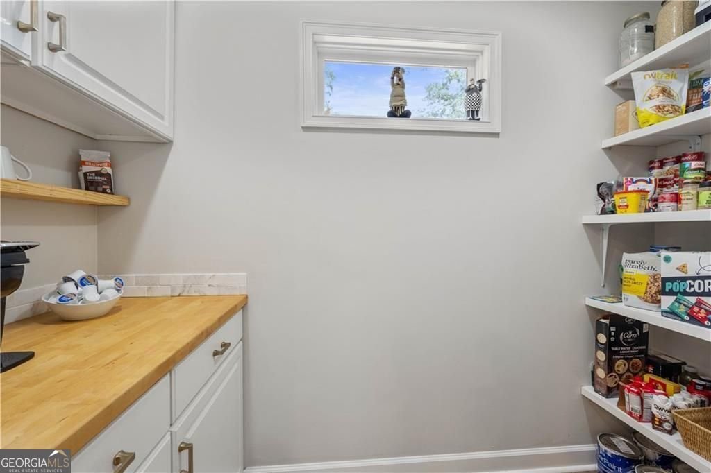 4016 Dover Avenue Alpharetta - 24