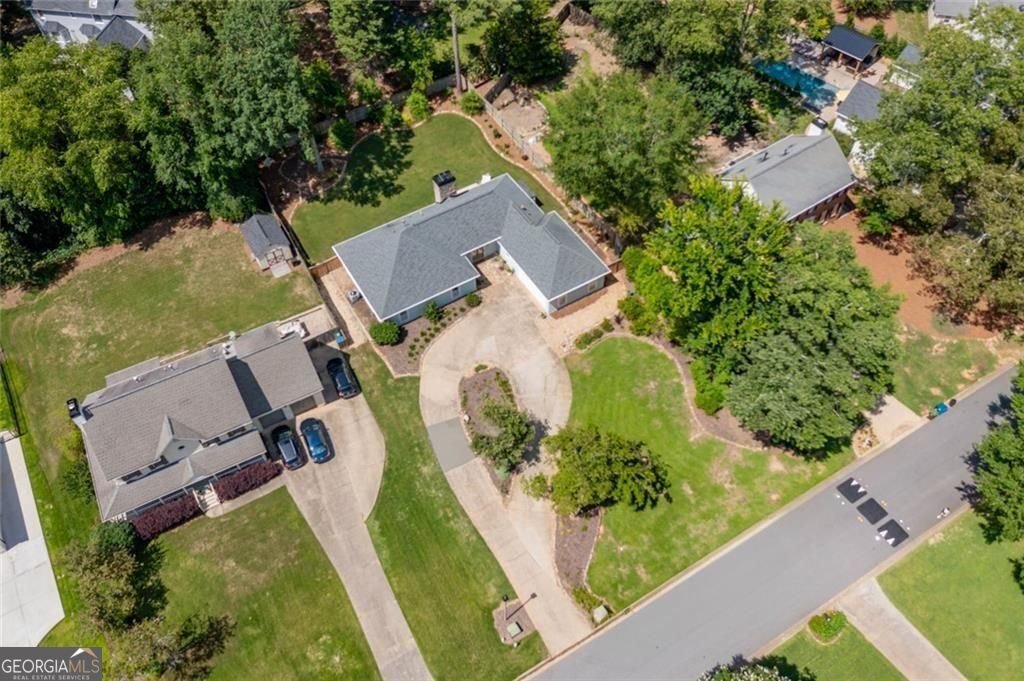 4016 Dover Avenue Alpharetta - 40