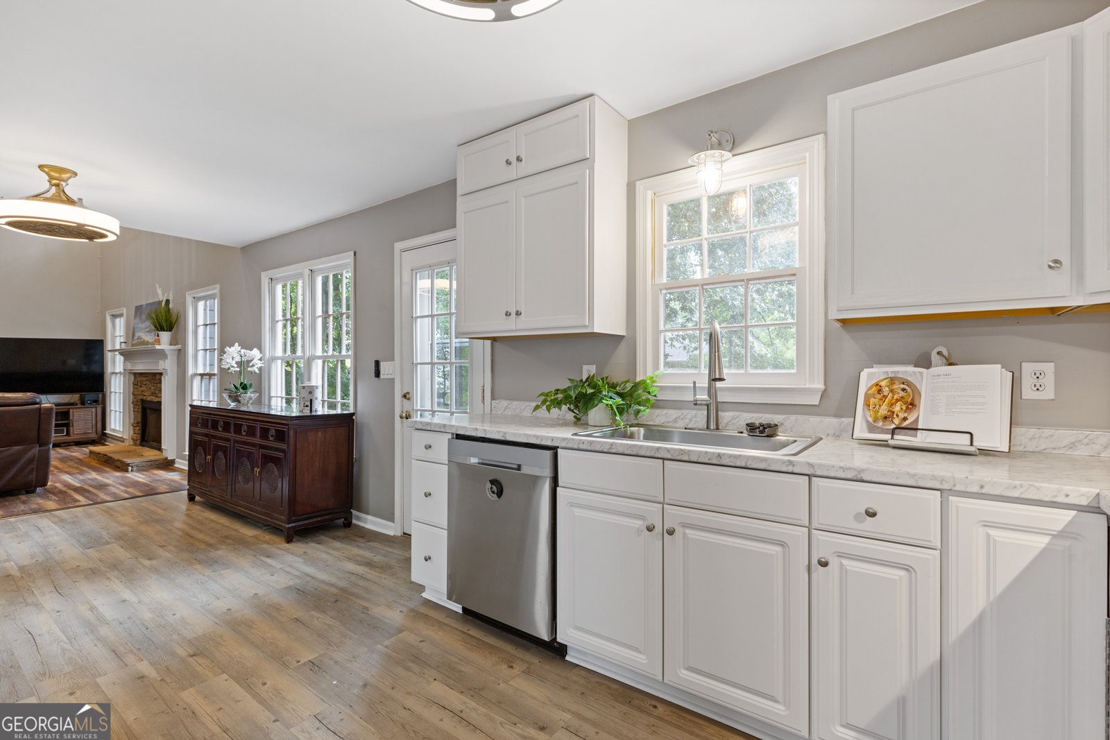 722 Ivory Trail Woodstock - 13