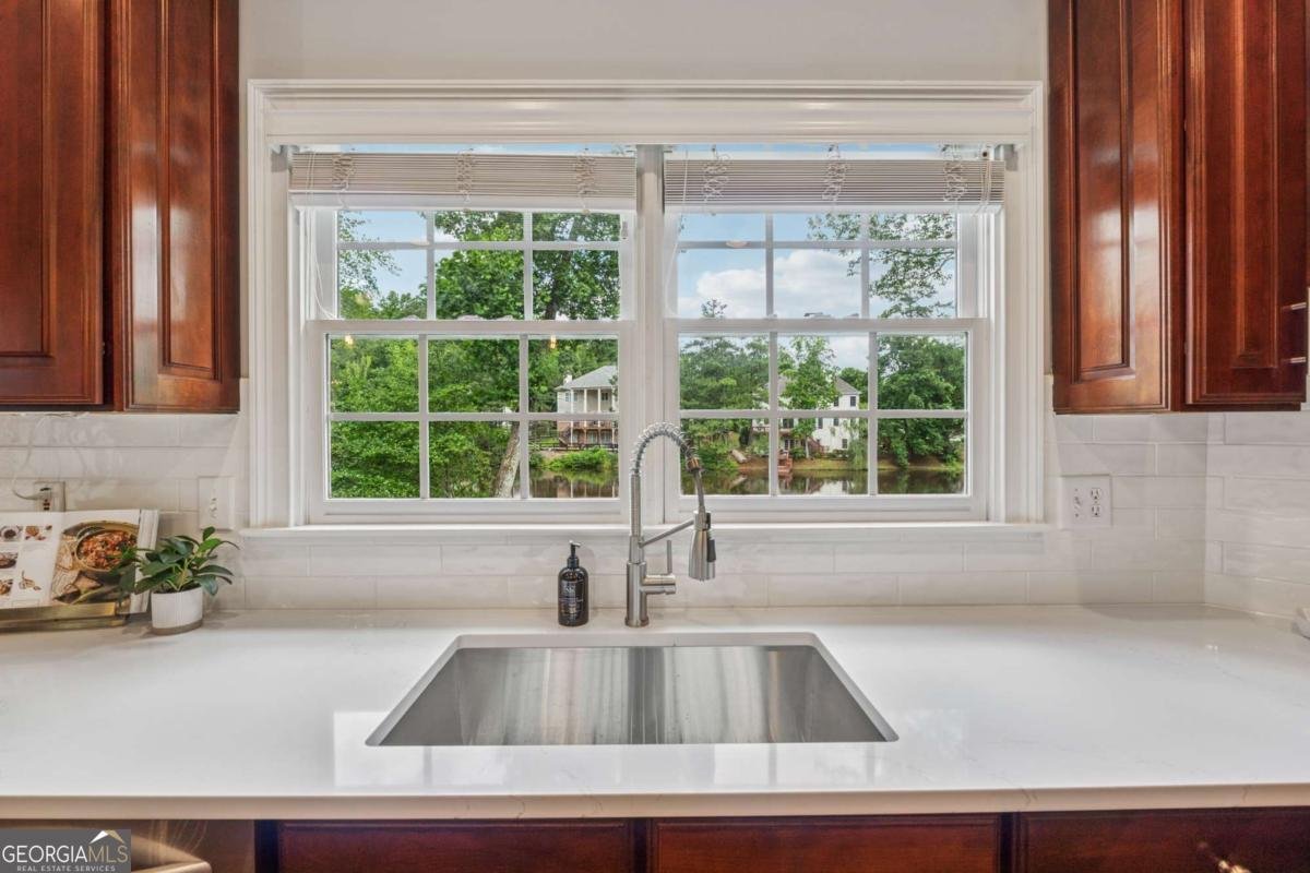 1020 Saint Michelle Drive Alpharetta - 11