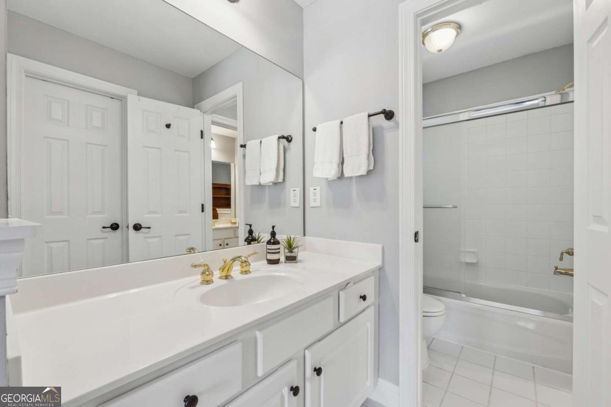 1020 Saint Michelle Drive Alpharetta - 24