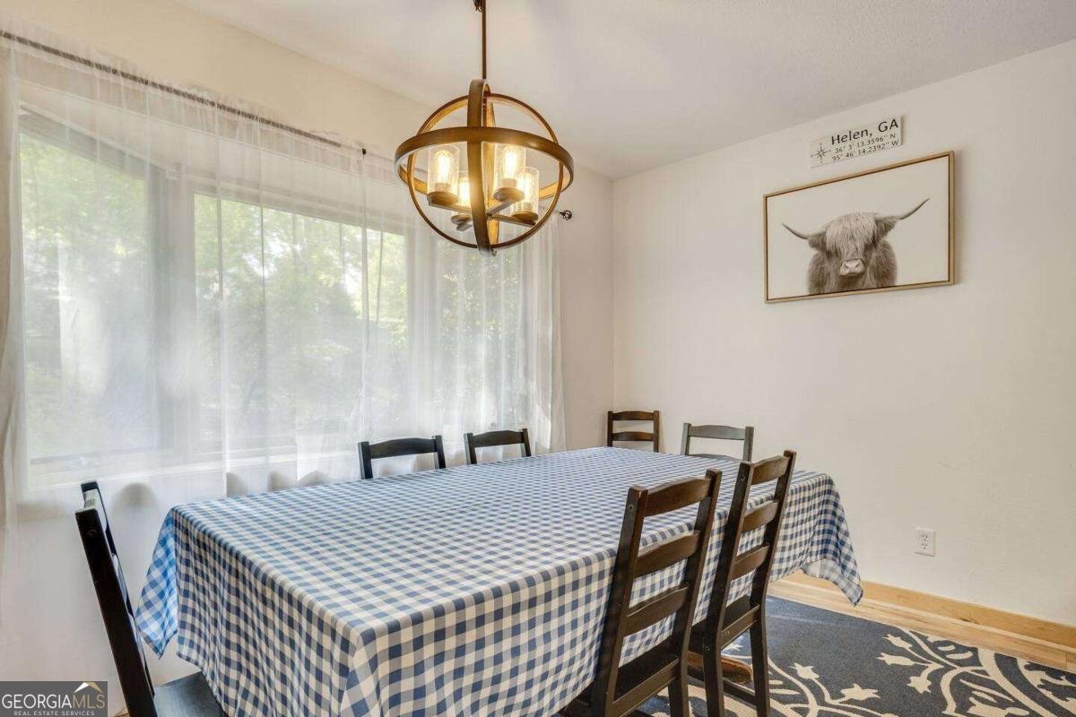327 Brucken Strasse Helen - 13
