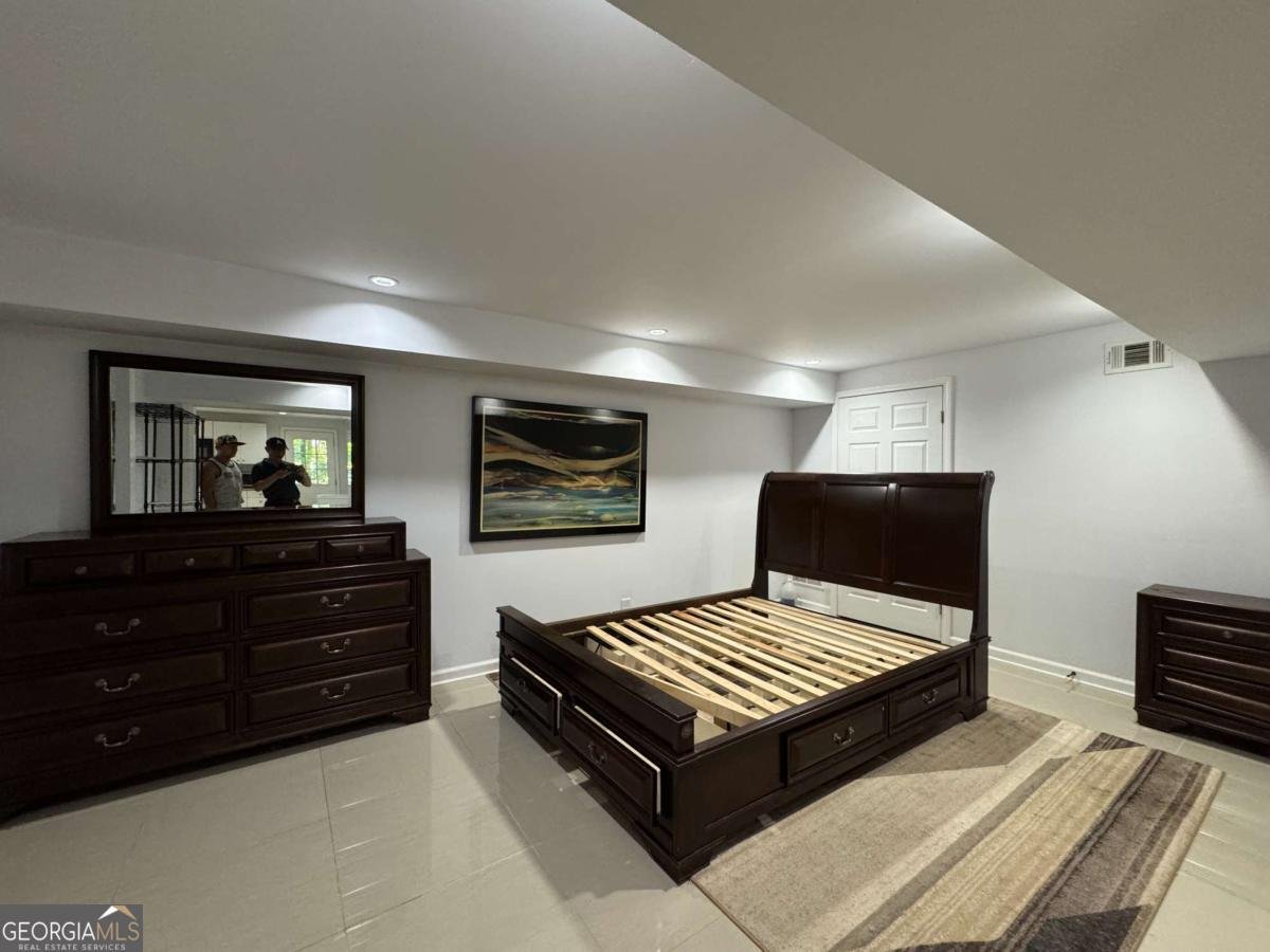453 James Street SW Lilburn - 11