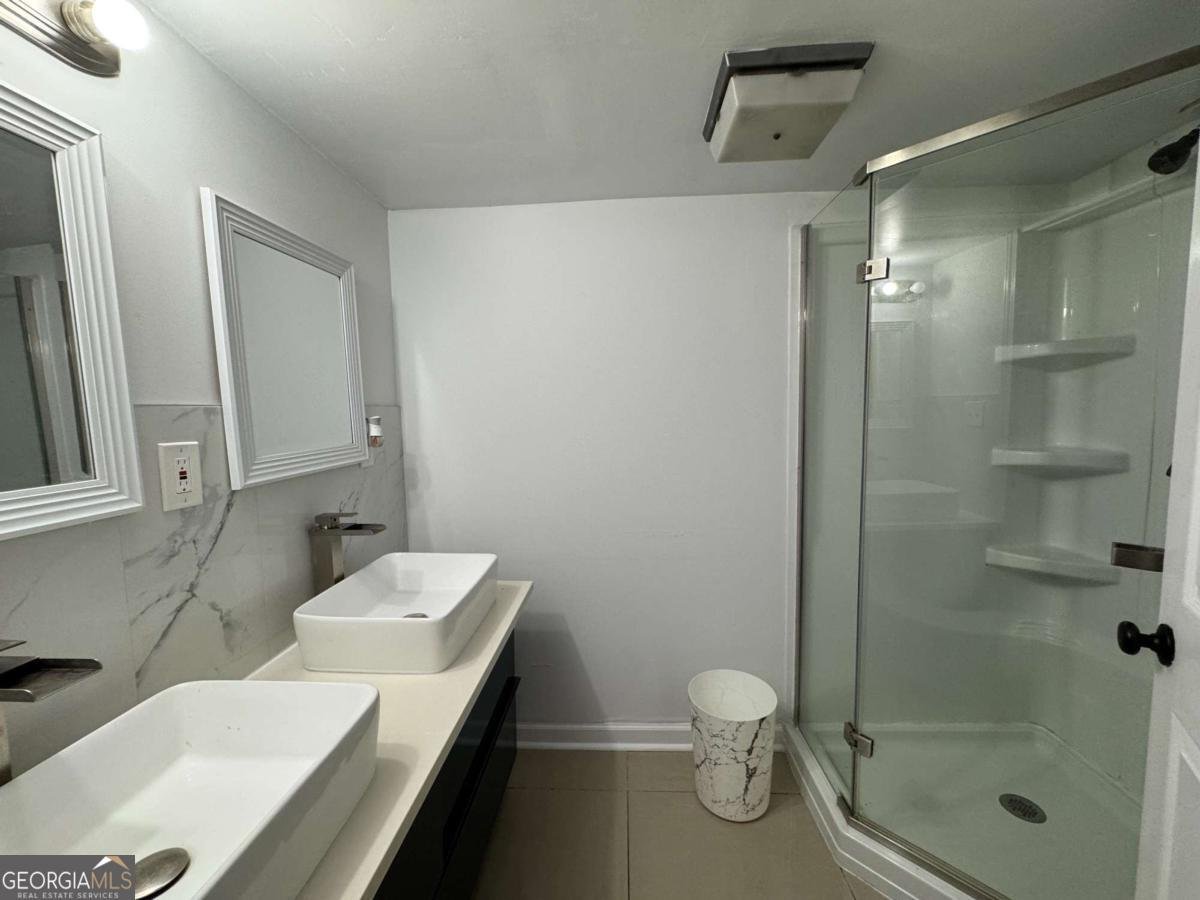453 James Street SW Lilburn - 14