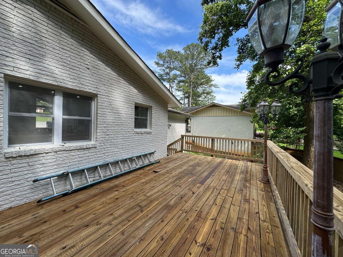 453 James Street SW Lilburn - 2