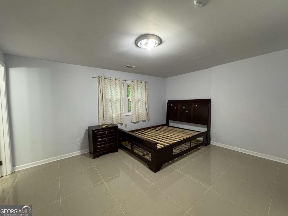 453 James Street SW Lilburn - 20