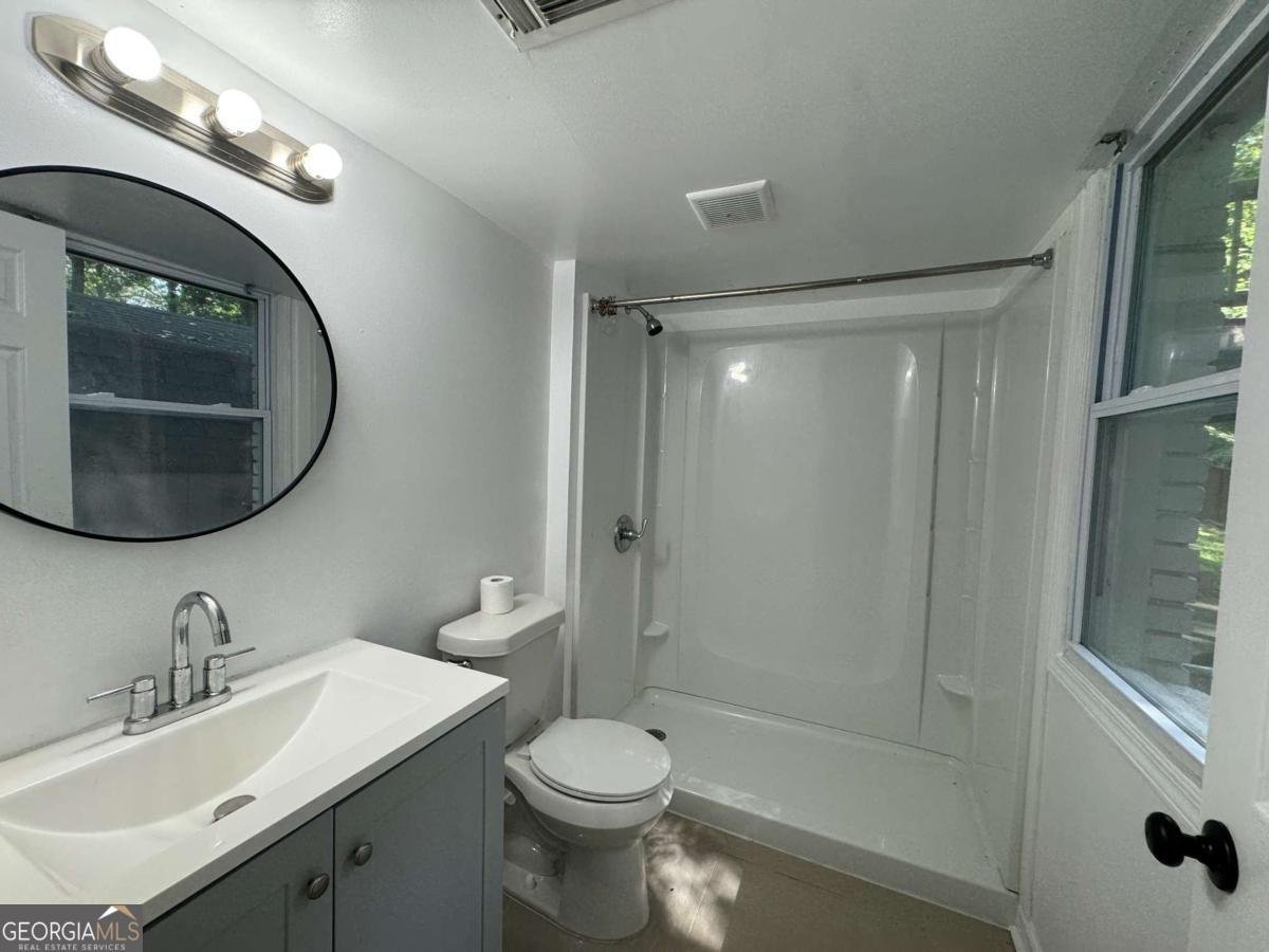 453 James Street SW Lilburn - 21
