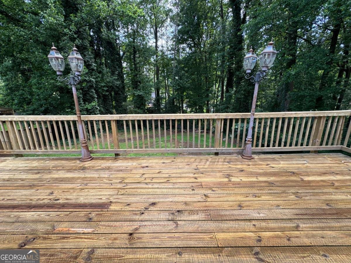 453 James Street SW Lilburn - 3