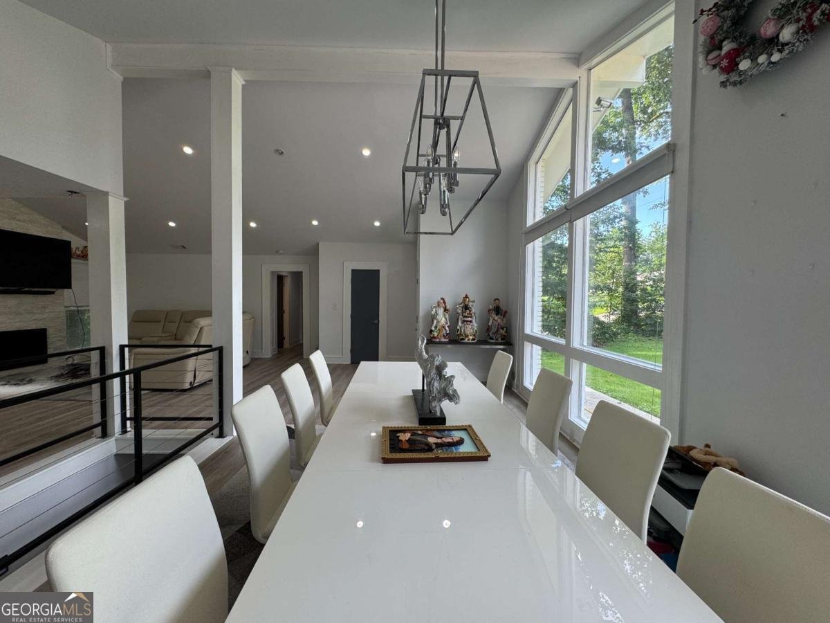 453 James Street SW Lilburn - 34
