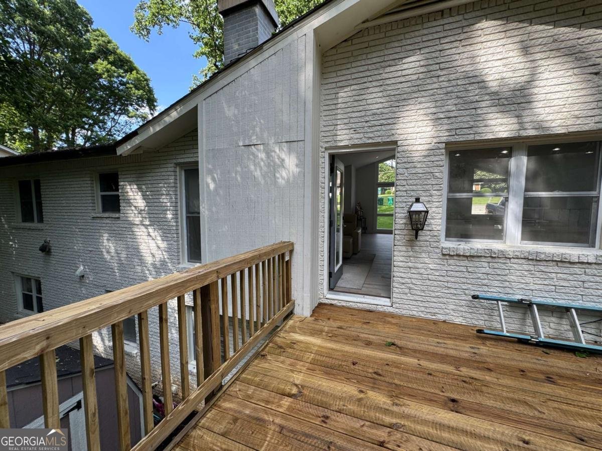 453 James Street SW Lilburn - 7