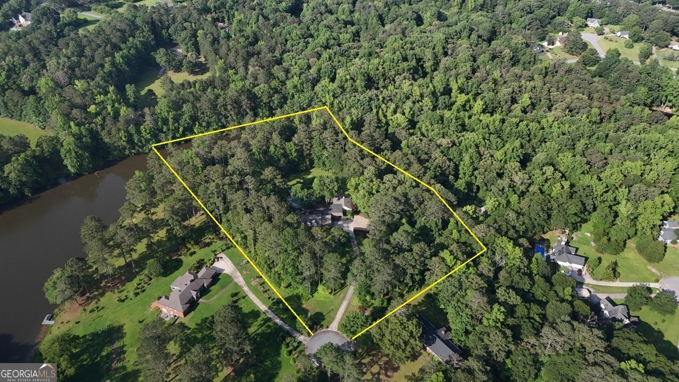 115 Shoal Creek Drive Sharpsburg - 66